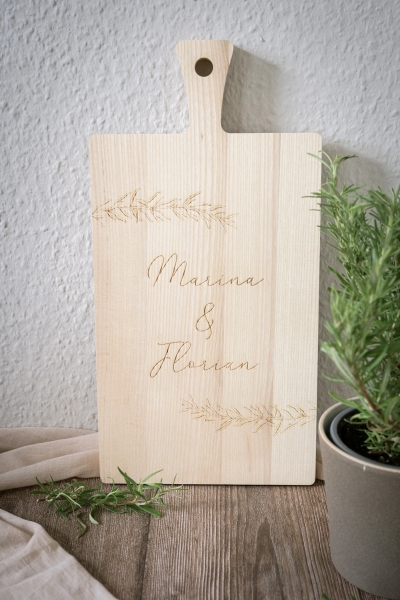 Schneidebrett "Rosmarin" mit Griff und Personalisierung